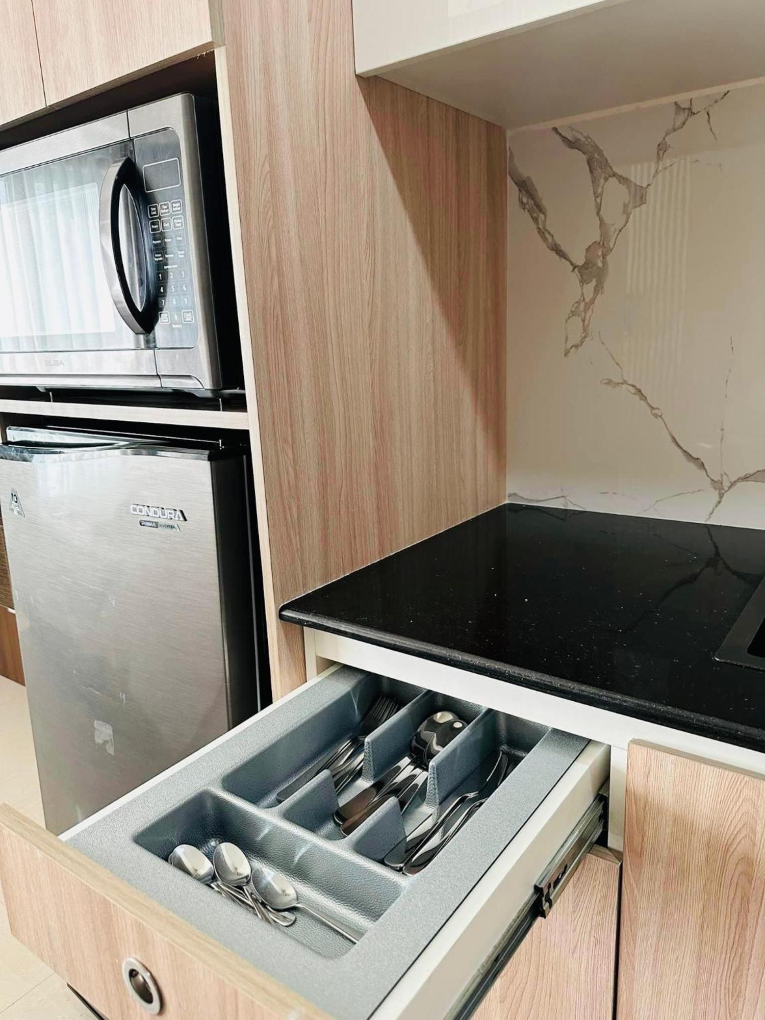 Inspiria Abreeza Davaoアパートホテル エクステリア 写真